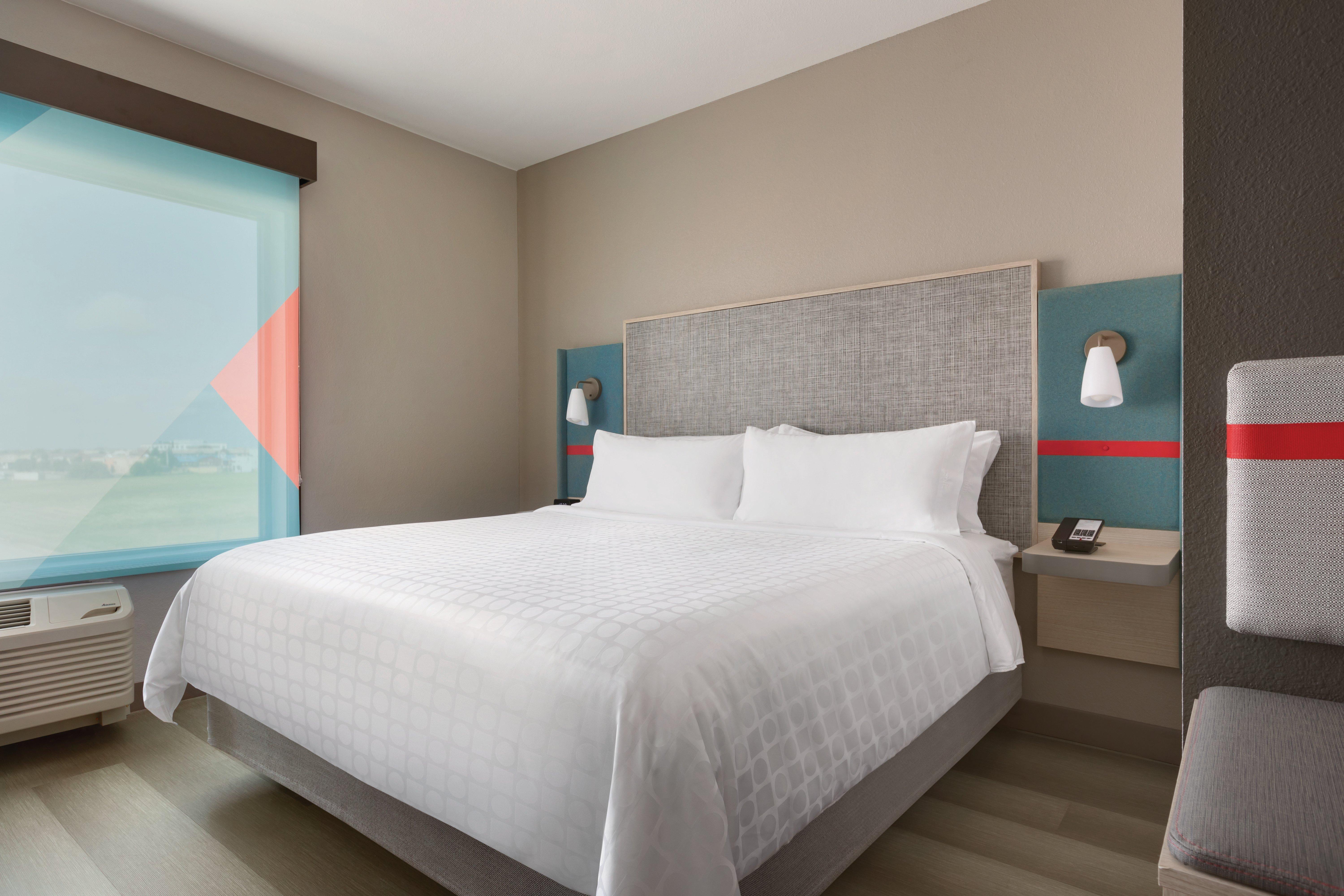 Avid Hotels - Denver Airport Area By Ihg Dış mekan fotoğraf