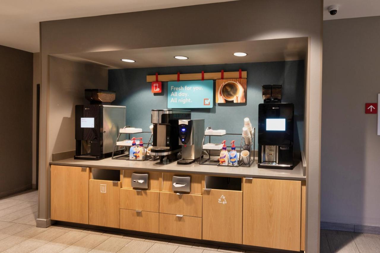 Avid Hotels - Denver Airport Area By Ihg Dış mekan fotoğraf