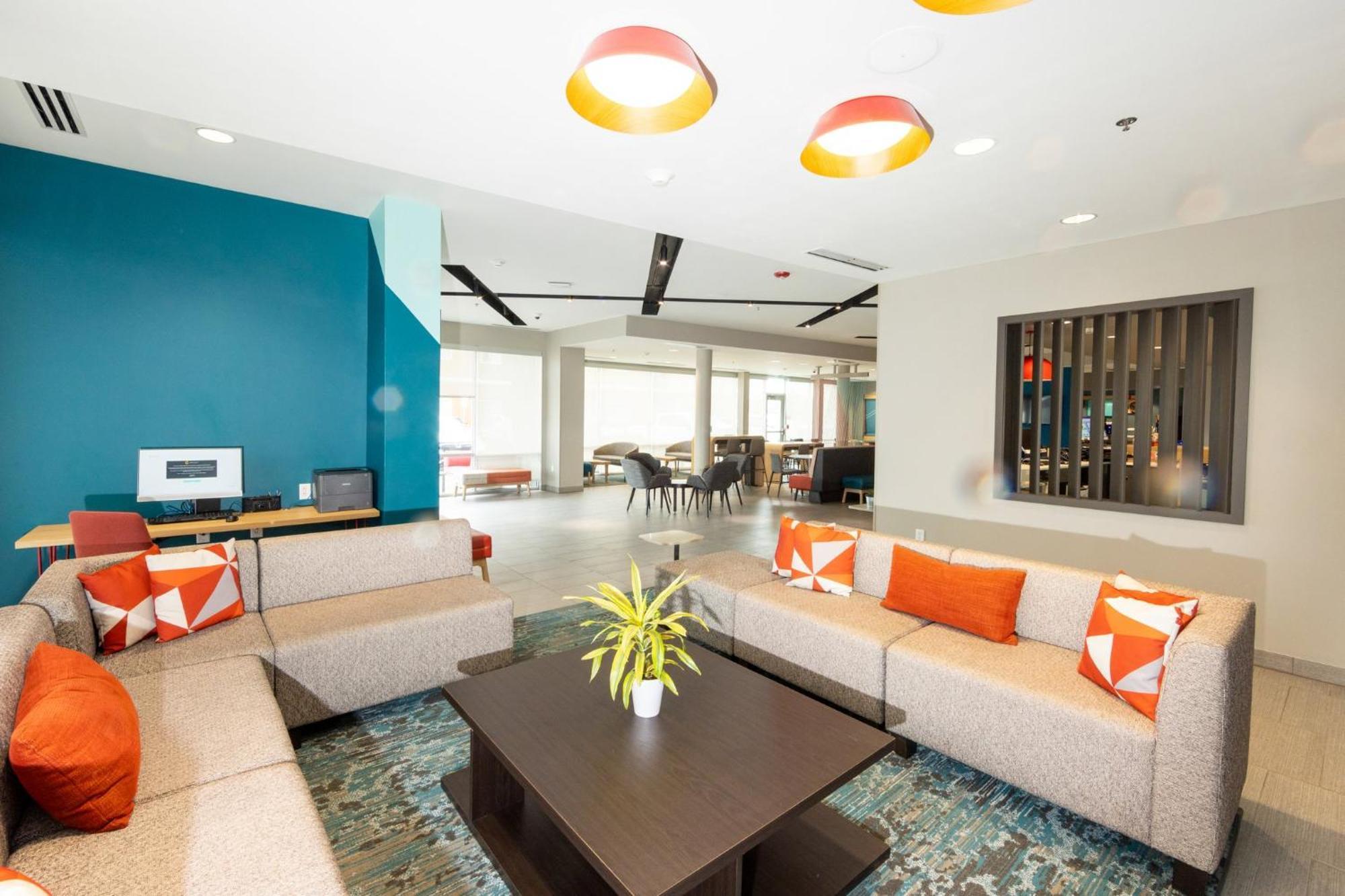 Avid Hotels - Denver Airport Area By Ihg Dış mekan fotoğraf